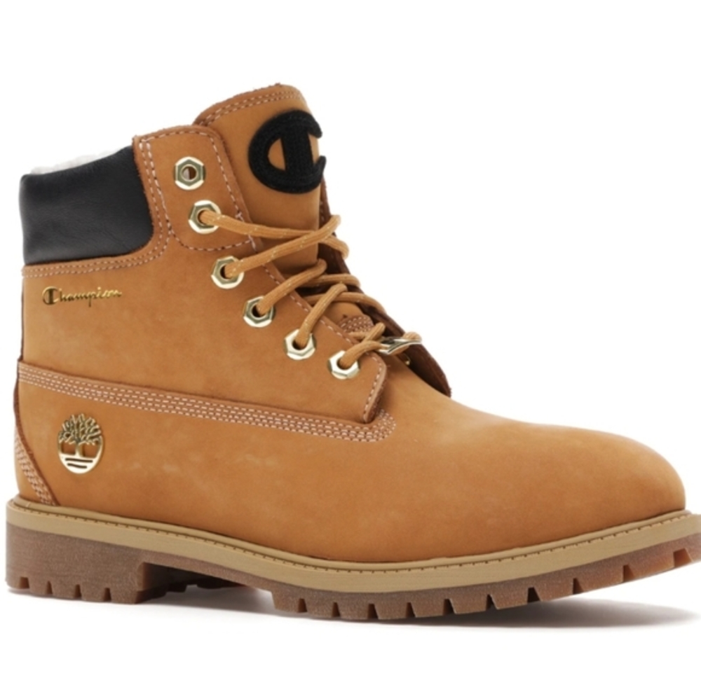 "LIKE NEW" TIMBERLAND® x CHAMPION 6" SHEARLING BOOT YOUTH GS 4.5